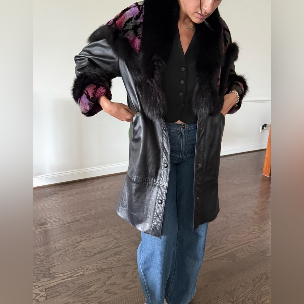 Norma Canada Stylish Black Leather Jacket with  Fur Trim , Size M - Picture 10 of 17